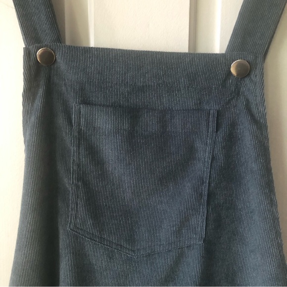 Bib Overall mini skirt a line powder blue corduroy - Picture 4 of 5